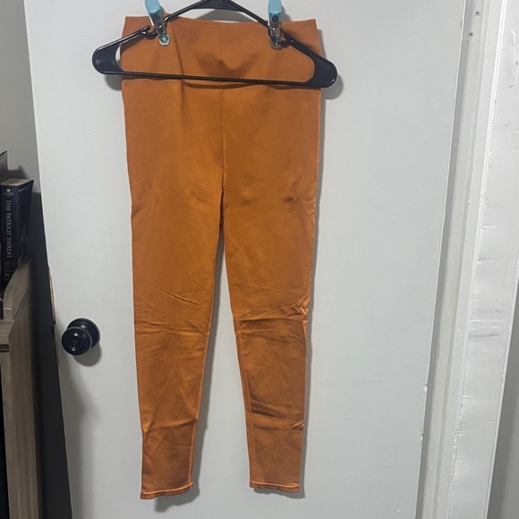 Fabletics Rust Orange Leggings - Picture 2 of 3